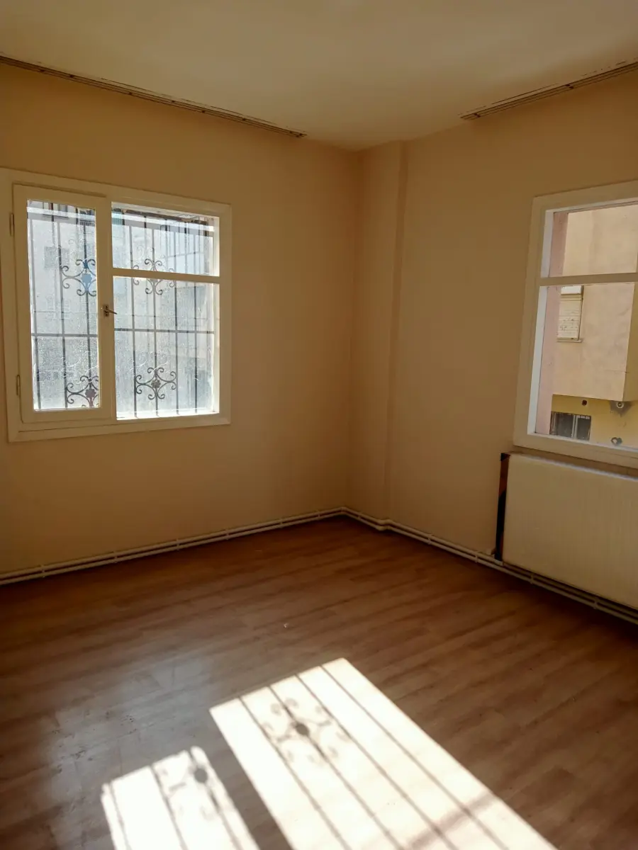 KİRALIK EŞYALI DAİRE  TURGUTLU – MEVKİ YERDE  KARPUZ KALDIRAN PARKI CİVARI - Fotoğraf 5