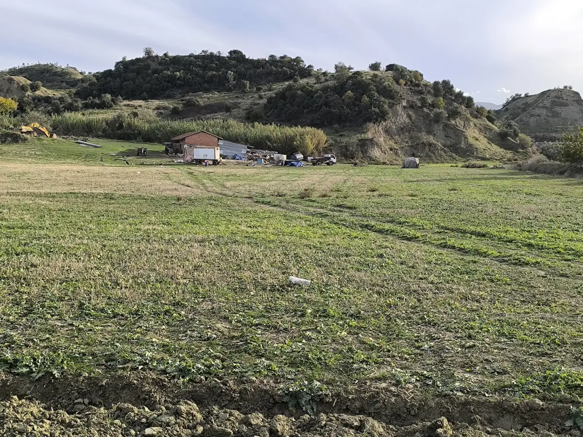 ACİL SATILIK ARAZİ  TURGUTLU SANAYİ İMARIN DİBİNDE - Fotoğraf 2