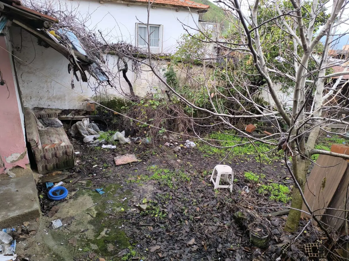 TURGUTLU DERBENT – KÖYÜN İÇİNDE 180 M² ARSA – - Fotoğraf 5